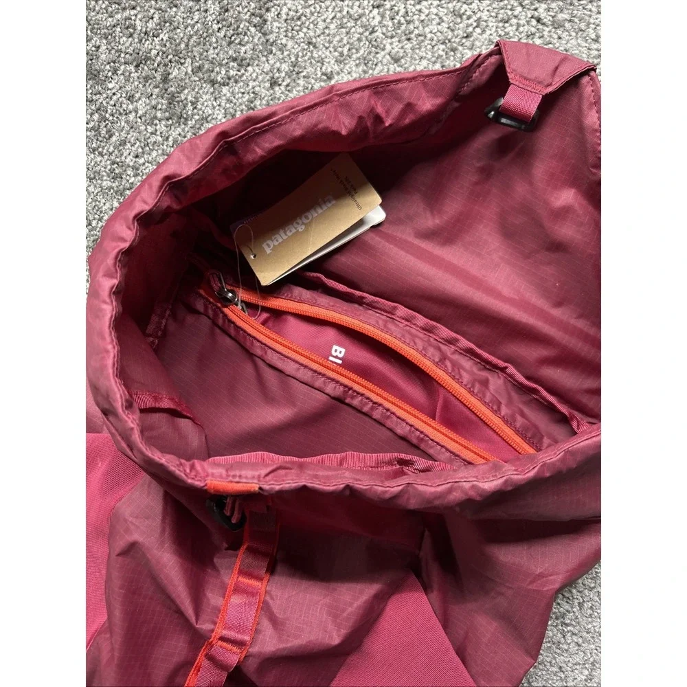 Patagonia Ultralight Black Hole Tote Pack 20L Burgundy Roamer Red 49045